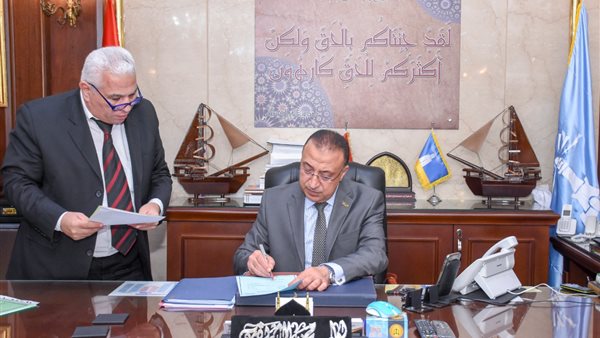 محافظ الإسكندرية