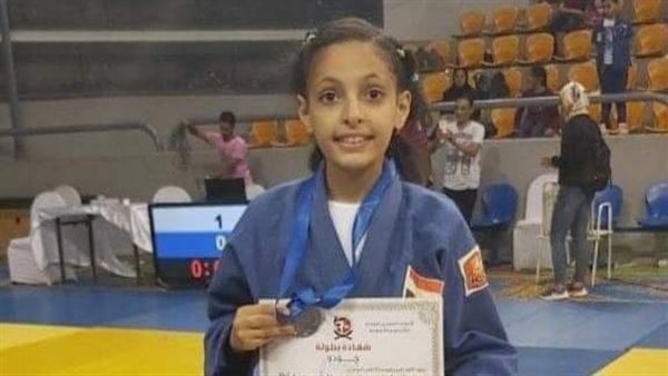 الطالبة رنا وائل