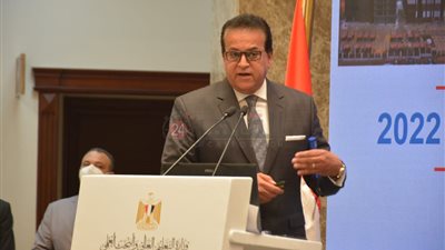 تنسيق الجامعات 2021.. 88.8% لصيدلة القاهرة وعين شمس أقل بـ 0.2%