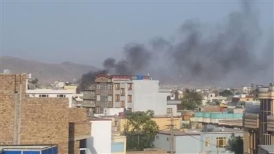 اللحظات الأولى لـ انفجار مطار كابول اليوم | صور