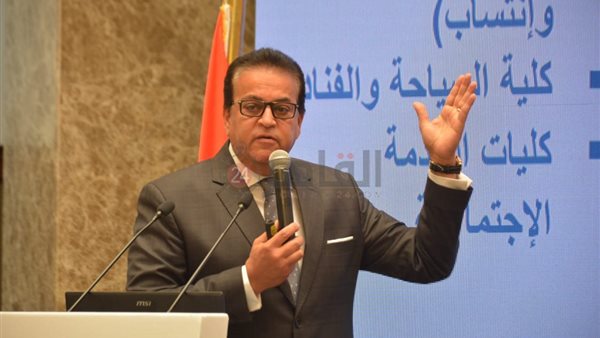 الدكتور خالد عبد