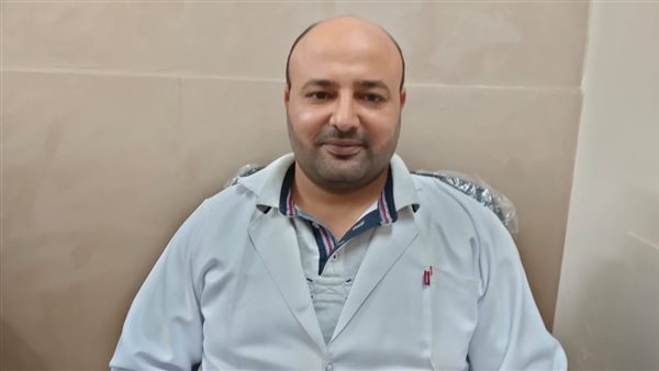 الدكتور محمود أبو