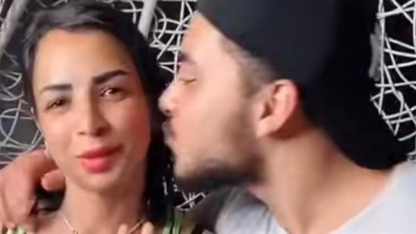 حبس فتاة كائن الهوهوز