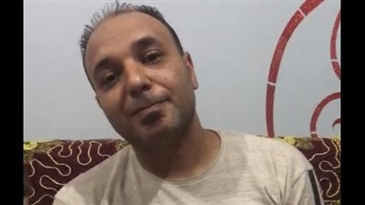 أب يستغيث لعلاج نجله من ضمور العضلات: نفسه يلعب زي الأطفال 