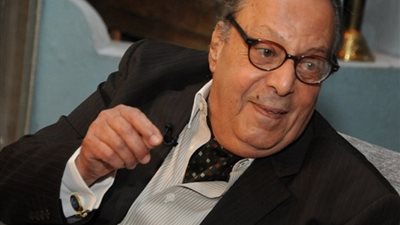 أسامة عباس: هذه شروطي للعودة إلى التمثيل ومعرفش مين نمبر وان | فيديو