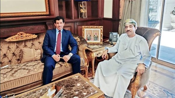 السفير العماني يستقبل