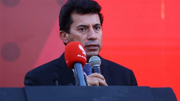 أشرف صبحي وزير الشباب