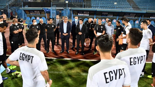 وزير الشباب والرياضة