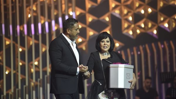 إسعاد يونس وأمير