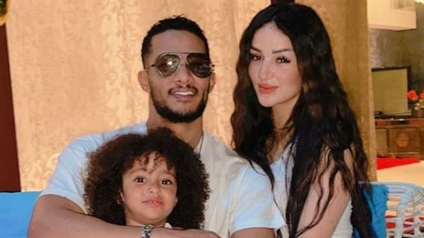 محمد رمضان وزوجته