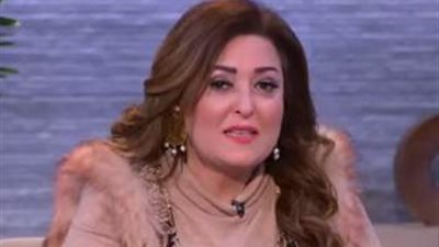 أشرف زكي: نهال عنبر تعود لتقديم مسرحيتها زقاق المدق الليلة