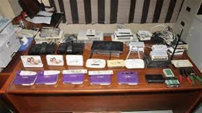 ضبط مدير منظومة اتصالات غير مرخصة لخدمات الإنترنت بالجيزة