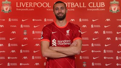 ناثان فيليبس يُجدد عقده مع ليفربول