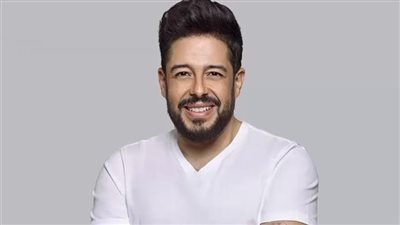 محمد حماقي: الأغاني السينجل تجارية وتحرم الفنان من النجاح