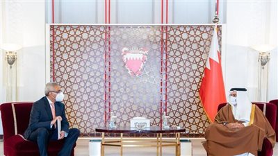 ولي عهد البحرين يتسلم دعوة من مدبولي لزيارة مصر.. ويؤكد: العلاقة مع القاهرة راسخة 
