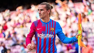 أتلتيكو مدريد يستخدم بندًا لـ إعادة جريزمان إلى برشلونة 