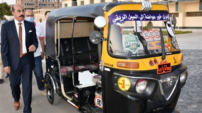 محافظ أسوان: خطوط سير بأرقام وألوان محددة لكل منطقة