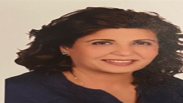 الكاتبة والسيناريست