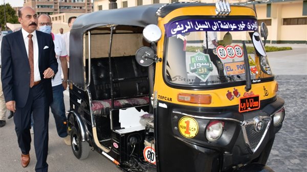 محافظ أسوان