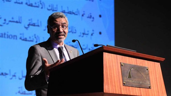 الدكتور أيمن زهري