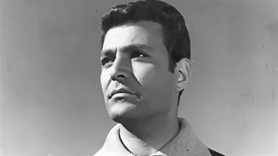 عميل مزدوج وممثل بالصدفة.. محطات في حياة إيهاب نافع 