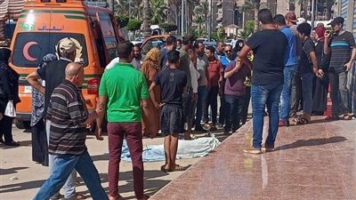 أمسكت بهاتفها فاختل توازنها.. مصرع سيدة سقطت من الطابق الرابع بكفر الشيخ