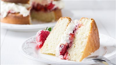 عشقه عمله أوصله للعالمية.. شيف من الأقصر يشارك بكأس العالم للحلويات بفرنسا