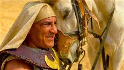 مع حصان أبيض.. أحدث ظهور لمحمد لطفي من كواليس مسلسل المماليك 