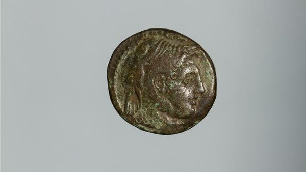 عملة مصور عليها الإسكندر