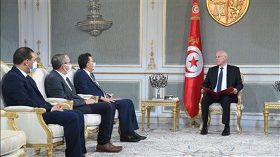 الرئيس التونسي: لن أترك من سرق أموال الشعب وحاول التلاعب بالقانون│ فيديو