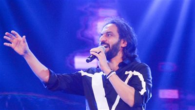  بهاء سلطان يشعل أولى فقرات حفل ختام سهرات صيف ٢٠٢١ بالمسرح الروماني (صور) 