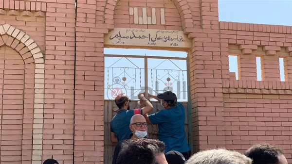 مدفن الفنان ماهر