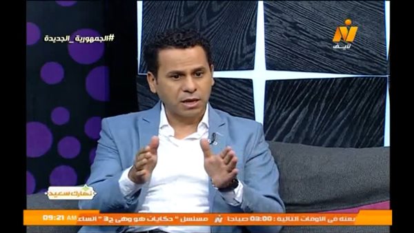 الكاتب الصحفي محمود