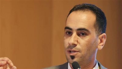 آخرُ الطِبِّ الكَيّ.. شعر خالد المحيميد