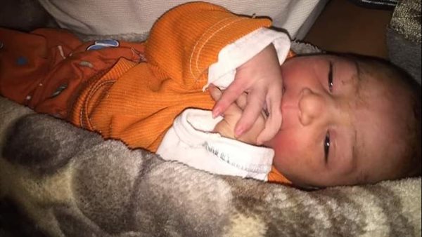 العثور على طفل حديث