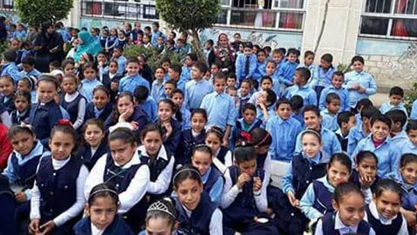 تلاميذ مدرسة-أرشيفية