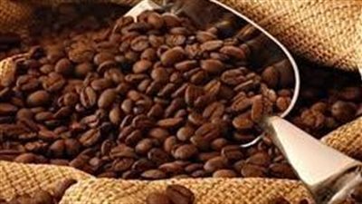 توقعات بانخفاض 15% في أسعار البن بعد زيادة مخزون الشركات