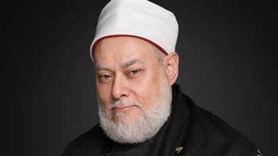 علي جمعة: إجبار أحد الوالدين ابنته على الزواج بمن لا تريد محرم شرعًا