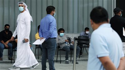 أبو ظبي تبدأ إلغاء الحجر الصحي للمسافرين اليوم.. تعرف على الشروط الجديدة