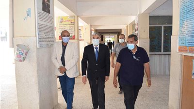 محافظ المنيا يتفقد لجان امتحانات الدور الثاني للثانوية العامة