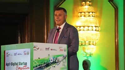 جامعة عين شمس: صرف مكافآت للعلماء المدرجين بقائمة ستانفورد 