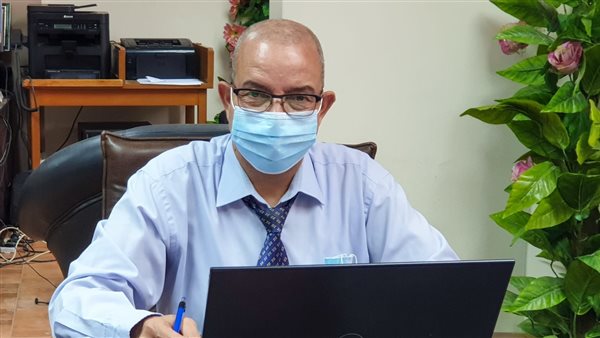 الدكتور نبوي باهي