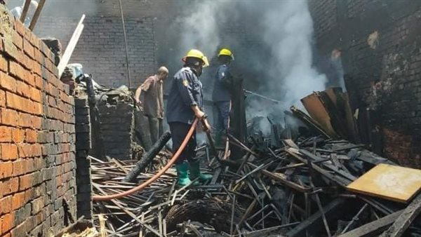 جانب من الحريق