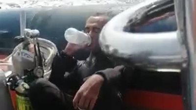  لحظة إنقاذ لنشات طلعت مصطفى الغواصين المفقودين بـ مضيق تيران |  فيديو