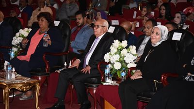 وزيرة الثقافة والمحافظ يشهدان عرضًا فنيًا لـ فرقة رضا بالمركز الثقافي بـ بورسعيد | صور  