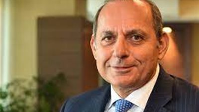 هشام عكاشة يوجه كلمة للعاملين في بنك مصر بعد توليه المنصب رسميا