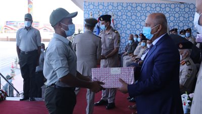 تخريج 1000 فني بالسكة الحديد بعد تدريبهم بمعهد ضباط الصف المعلمين 