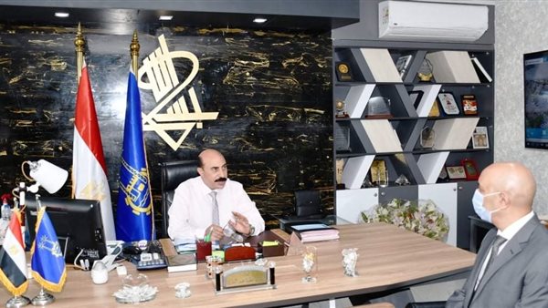 محافظ أسوان ورئيس