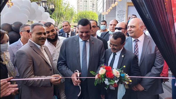 محافظ البحيرة يفتتح