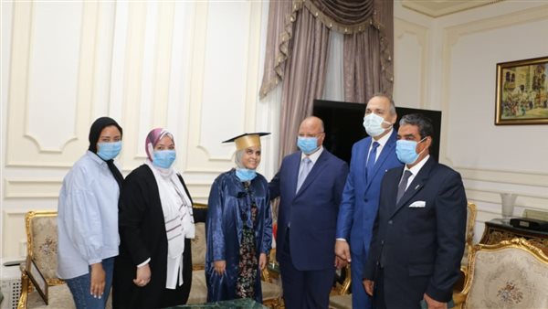 تكريم محافظ القاهرة